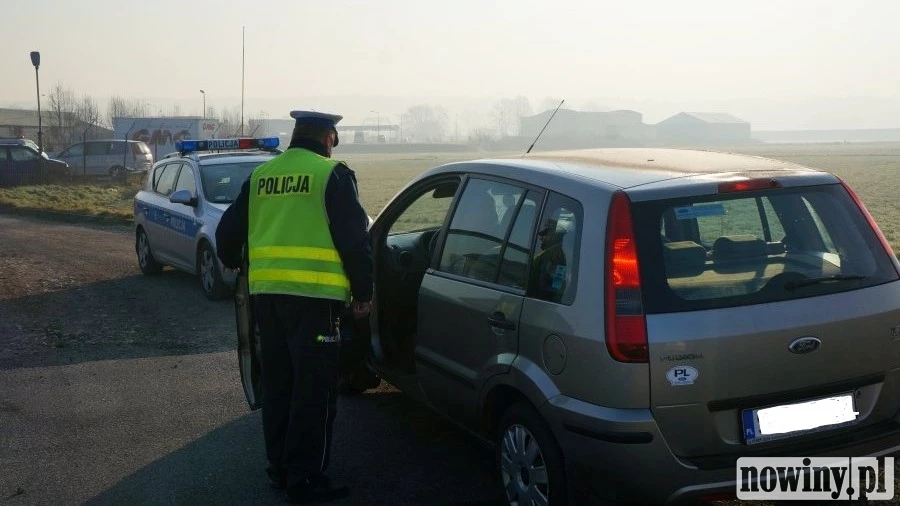 Policjanci w jeden dzień zatrzymali 22 dowody rejestracyjne
