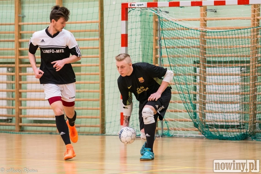 FUTSAL SENIORÓW – wyniki, strzelcy bramek, tabele, zapowiedzi