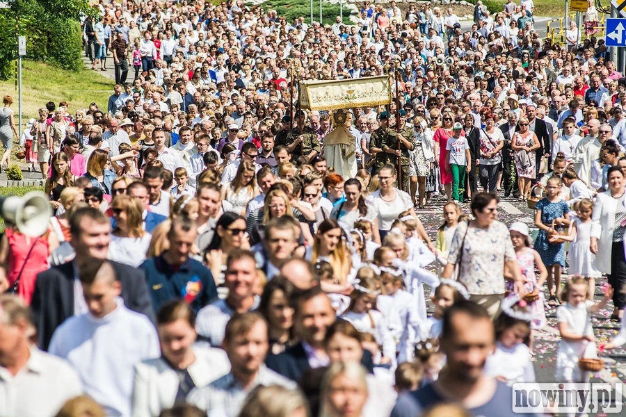 Godów najbardziej religijną gminą w powiecie, Radlin na szarym końcu