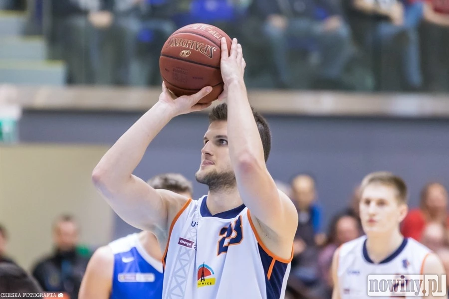 Koszykarze GTK Gliwice nie sprostali liderowi