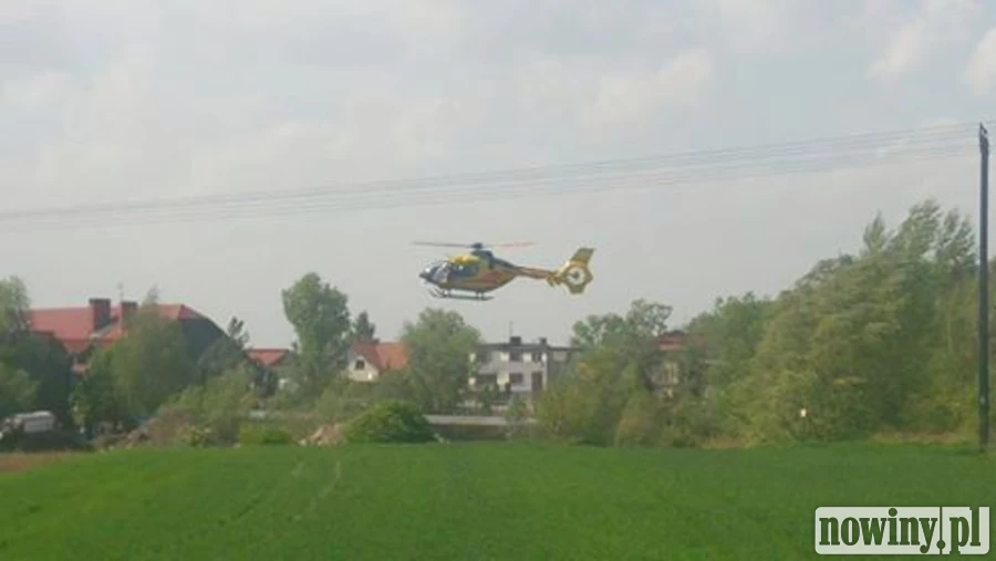 Śmigłowiec LPR w Bukowie. Koń wywrócił powóz z dwoma mężczyznami