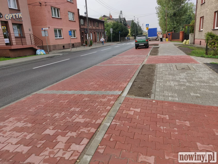 Przebudowa Plebiscytowej zakończona. Więcej miejsc postojowych