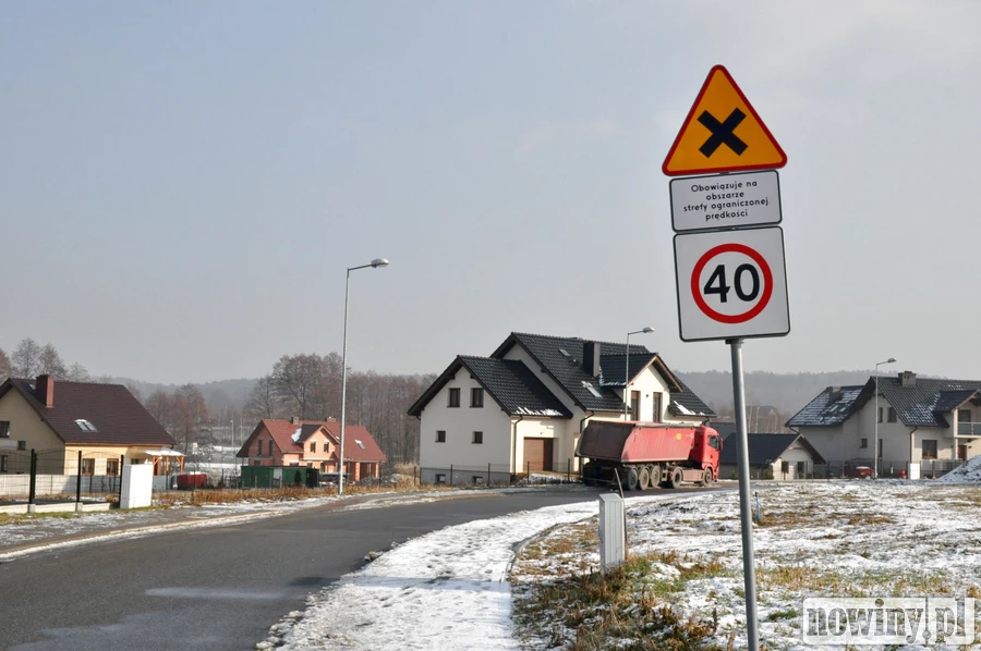 Stłuczki pokazały, że kierowcy nie pamiętają o regule prawej ręki