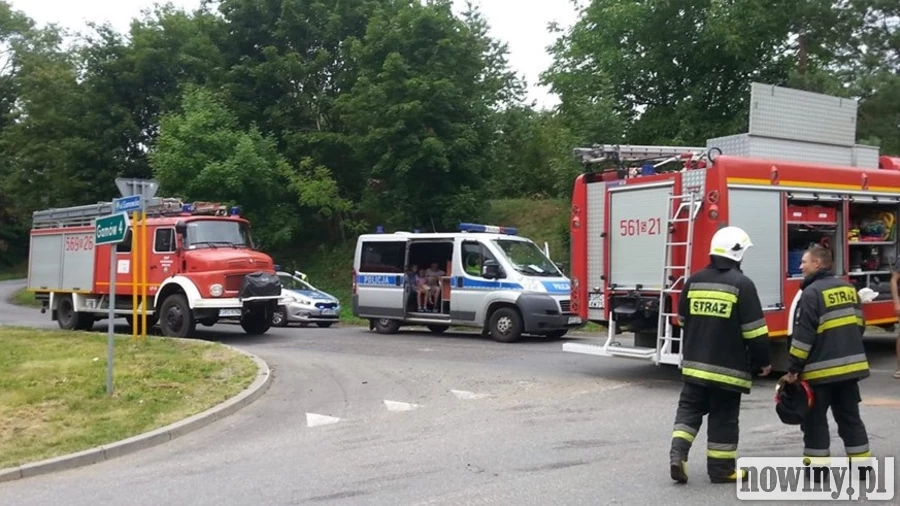 Zderzenie audi z volkswagenem w Pawłowie