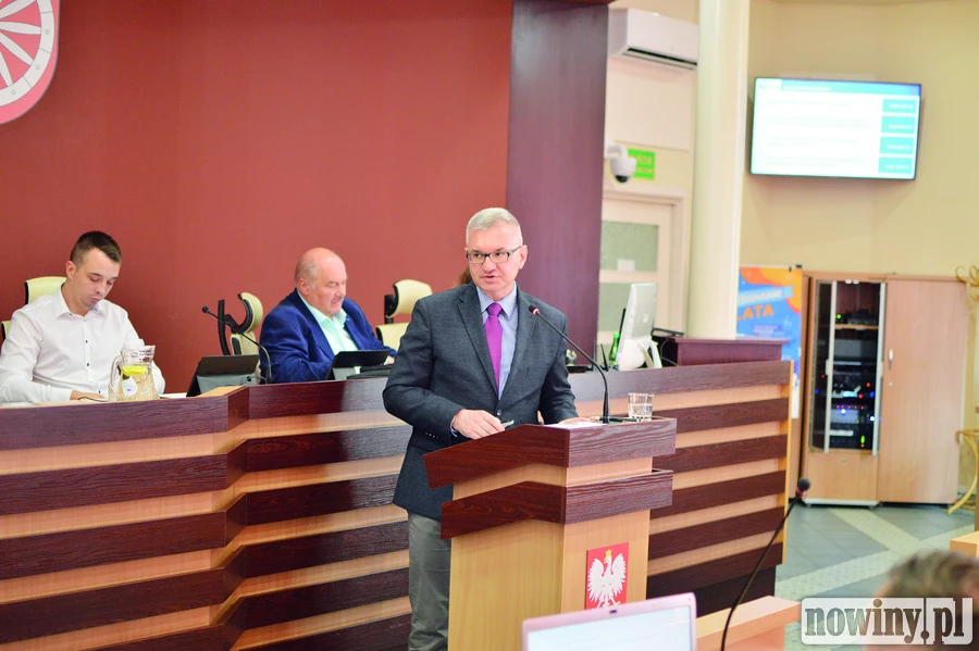 Nowe kierunki studiów i problemy z rankingiem, czyli spotkanie rektora PWSZ z radnymi