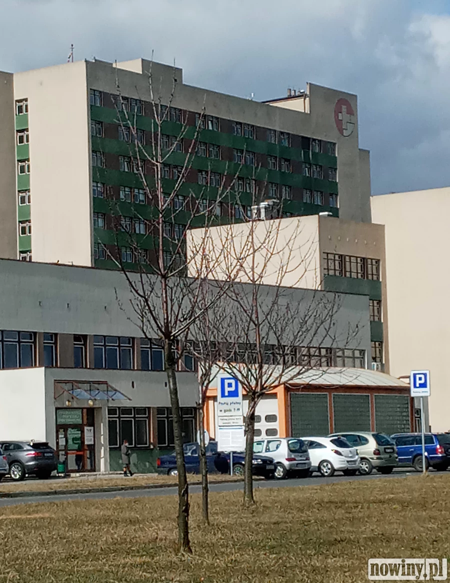 Szczepienia poza kolejnością w szpitalu w Rybniku. "To nie powinno się wydarzyć"