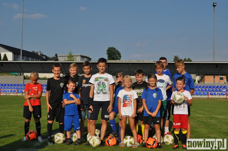 Czy religia i sport to dobre połączenie? W Rogowie udowodnili, że tak. Zobaczcie, co działo się na parafiadzie