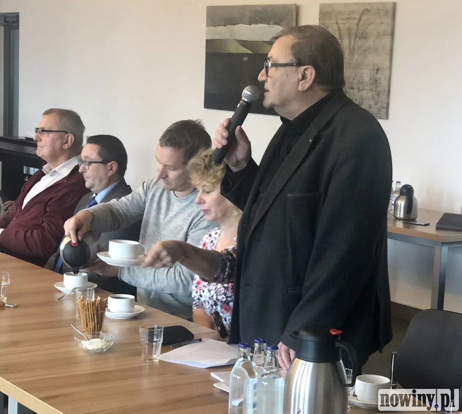 Co lepsze dla Turzy Śląskiej - Spółka Wodociągowa czy PWiK?