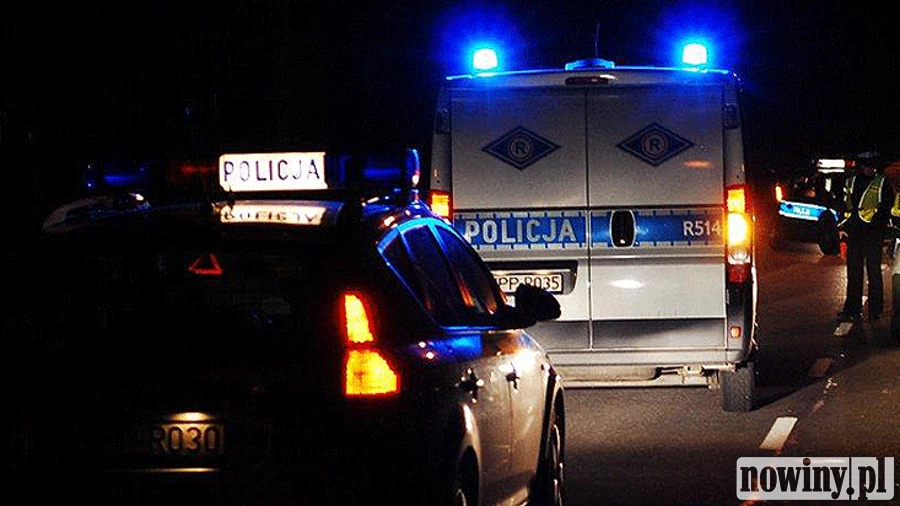 Kompletnie pijany 38-latek jechał przez Rzuchów. Świadkowie nie tylko zadzwonili na policję, ale też uniemożliwili pijanemu kierowcy dalszą podróż. Jak to wyglądało?