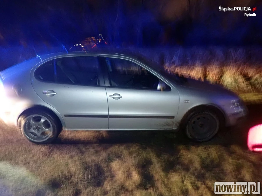Pijany kierowca bez prawka. Uderzył w samochód i odjechał