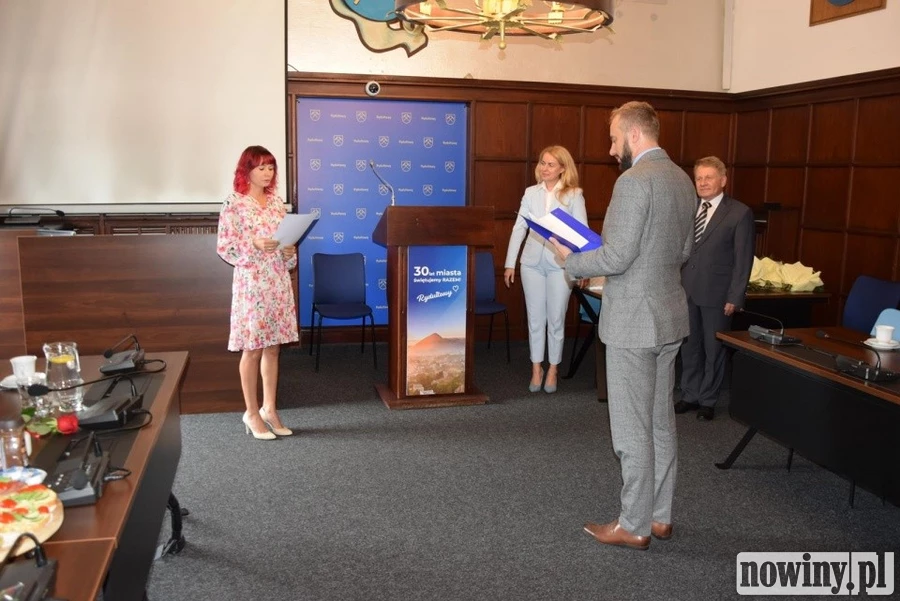 W Rydułtowach ślubowali nauczyciele mianowani