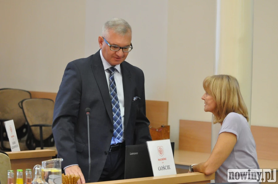 PWSZ chce akademickiego miasta, a radni bronili garaży