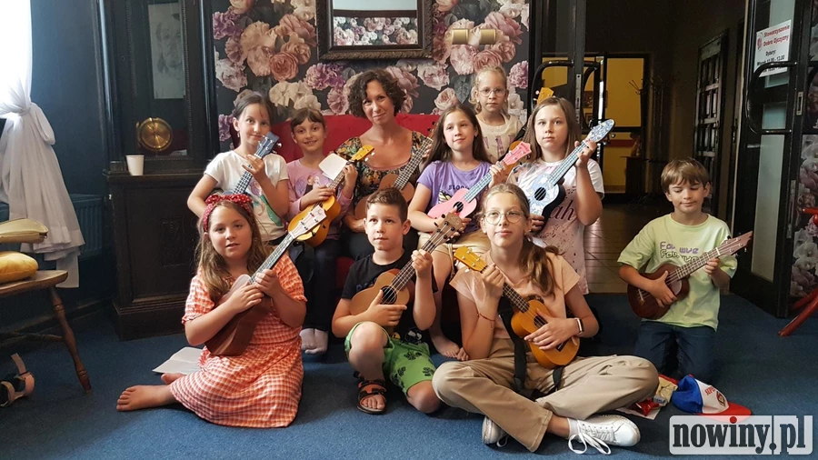 Pierwsza tura warsztatów gry na ukulele za nami