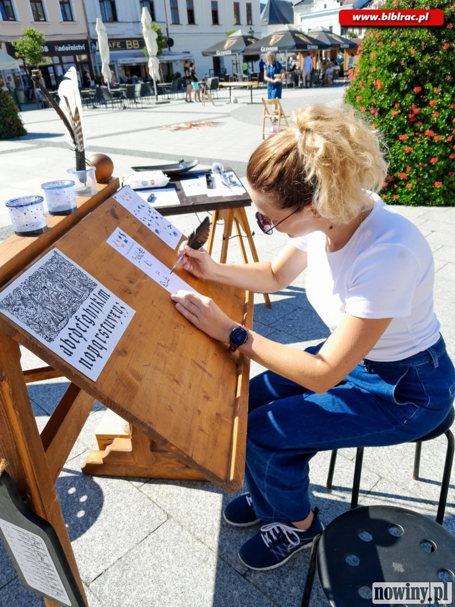 Raciborska biblioteka na książkowym jarmarku w Karvinie
