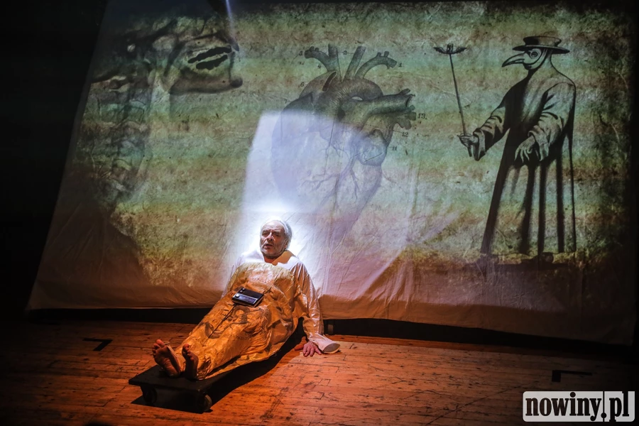 Tekst urywa się... Niecodzienny teatralny poniedziałek w RCK