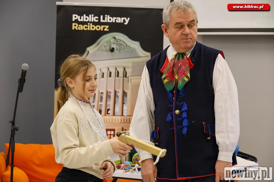 Marek Szołtysek gościł w raciborskiej bibliotece