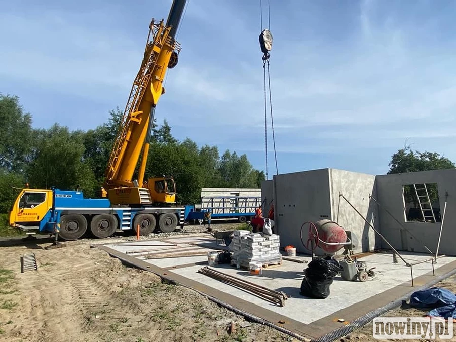 Wynajem dźwigu – z operatorem czy bez?