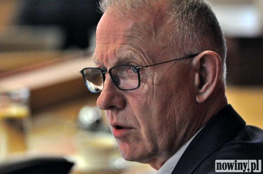 Mirosław Lenk o problemie odorowym Dębicza i Brzezia: smród pochodzi z Empolu