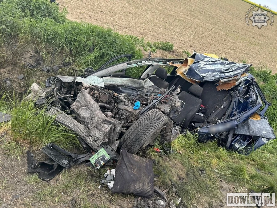 Kierowca osobówki zginął na miejscu. Tragiczny wypadek w Bieńkowicach (pow. raciborski)
