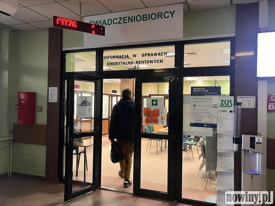 Pobierasz zasiłek przedemerytalny i zarabiasz? Do 31 maja musisz zgłosić swoje dochody do ZUS