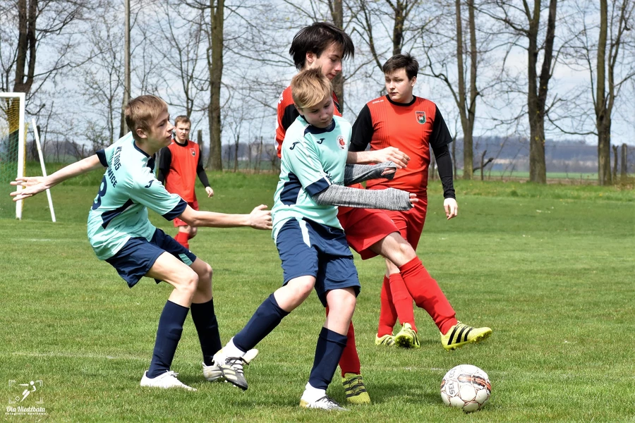 JUNIORZY i TRAMPKARZE – wyniki, tabele, zapowiedzi