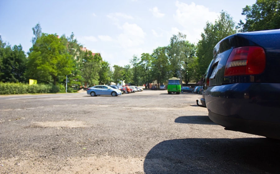 Parking przy Parku Zdrojowym jest załatany