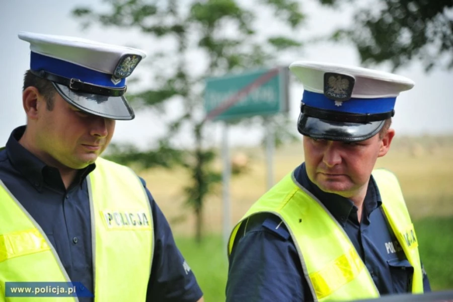 Kierowcy pędzą jak piraci drogowi