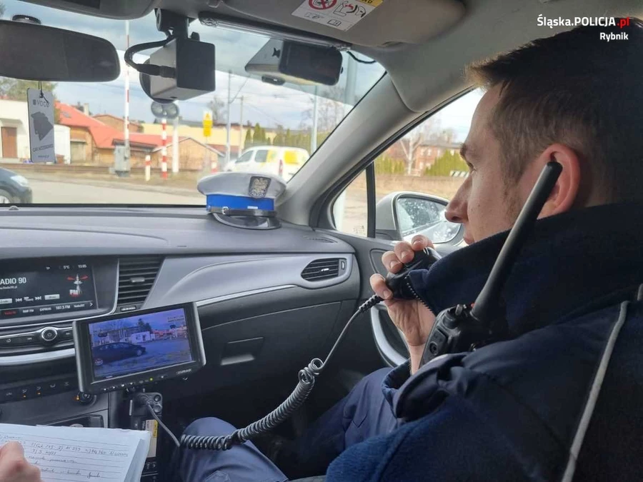 Seniorka zgubiła się w Jastrzębiu i nie wiedziała, jak wrócić do domu