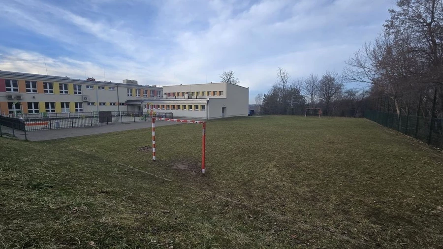 Boisko przy ZSP nr 1 będzie miało nową nawierzchnię